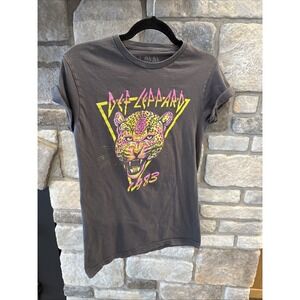 Def Leppard Shirt Gray Tour 1983 Short Sleeve 80s Rock Band T-Shirt Size Small